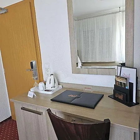 Hotel Airport Filder Post