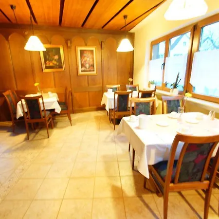 Airport Filder Post 3*